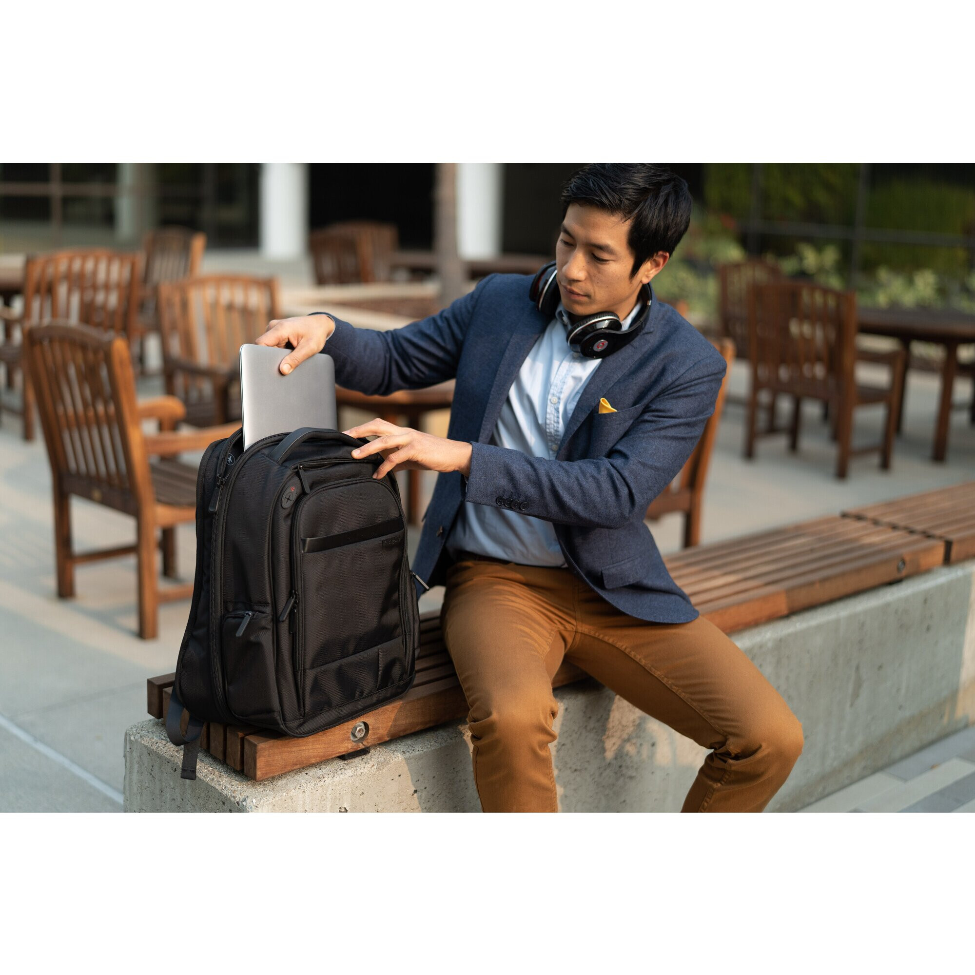 Kensington Notebookrucksack 15.6" Contour 2.0 Business-16