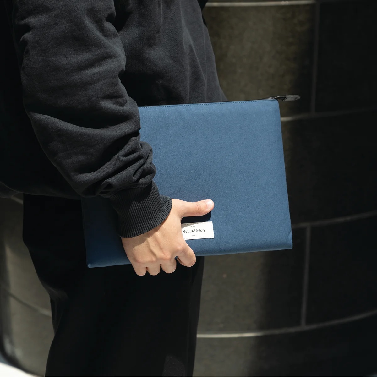 Futrola za laptop NATIVE UNION W.F.A Sleeve za MacBook 16" (navy boja)-3