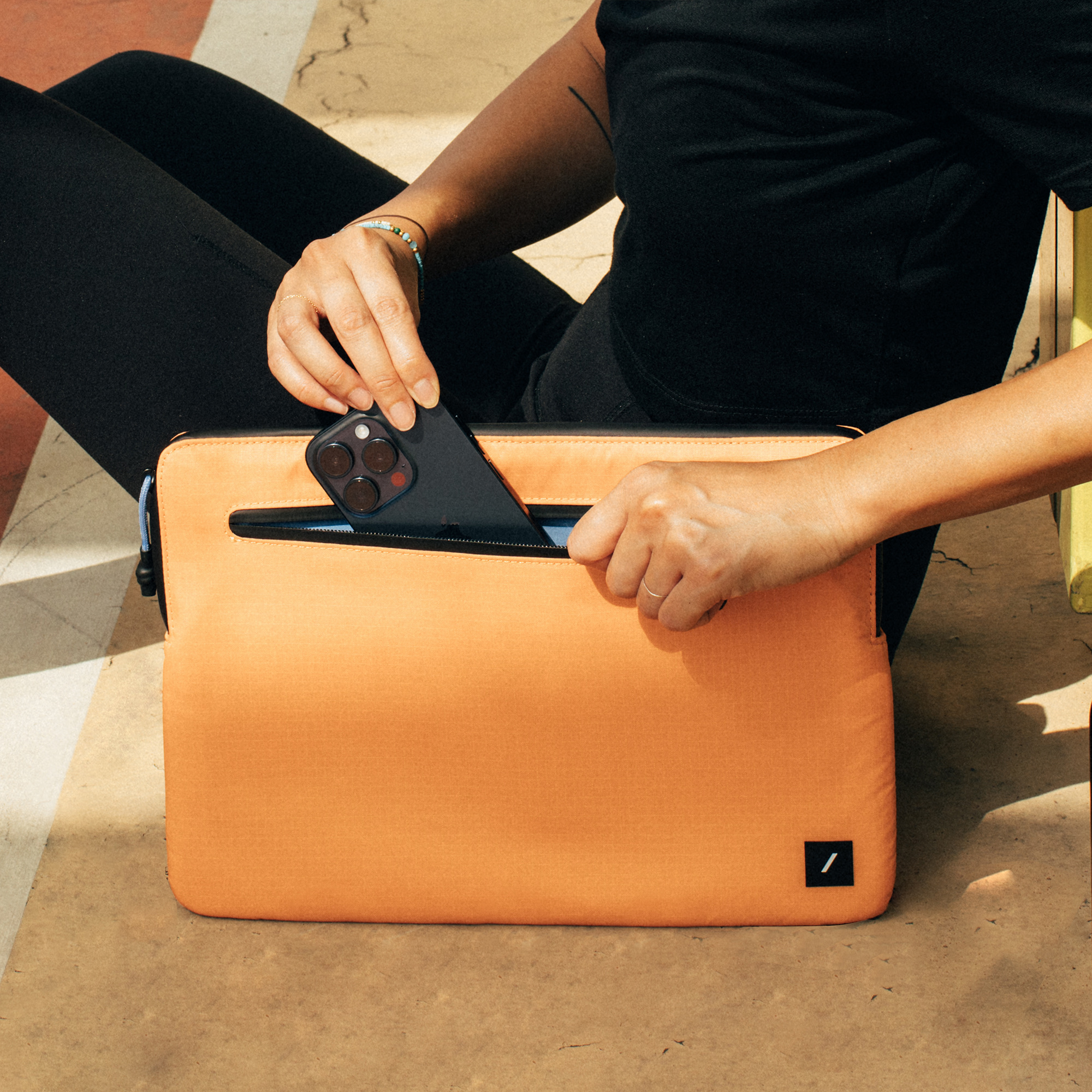 Native Union Ultralight Sleeve For Macbook 14-inch - Apricot-2