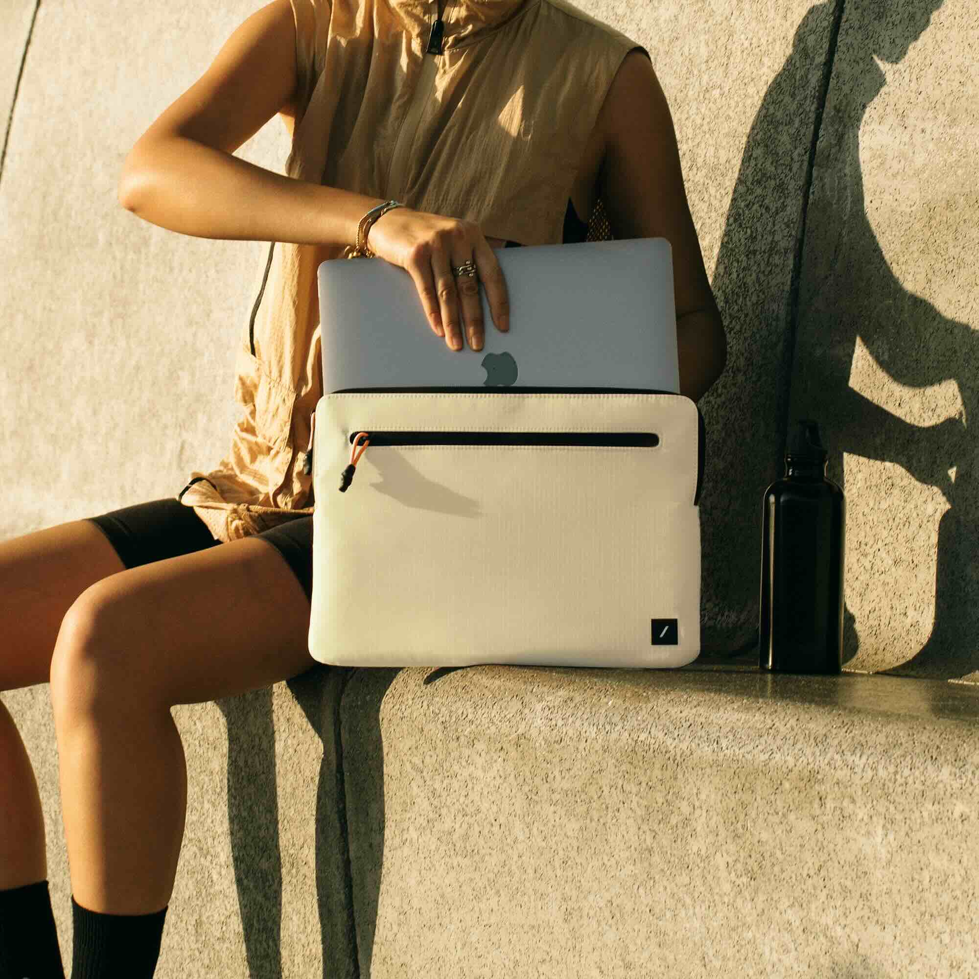 Native Union Ultralight Sleeve For Macbook 15-inch - Sandstone-1