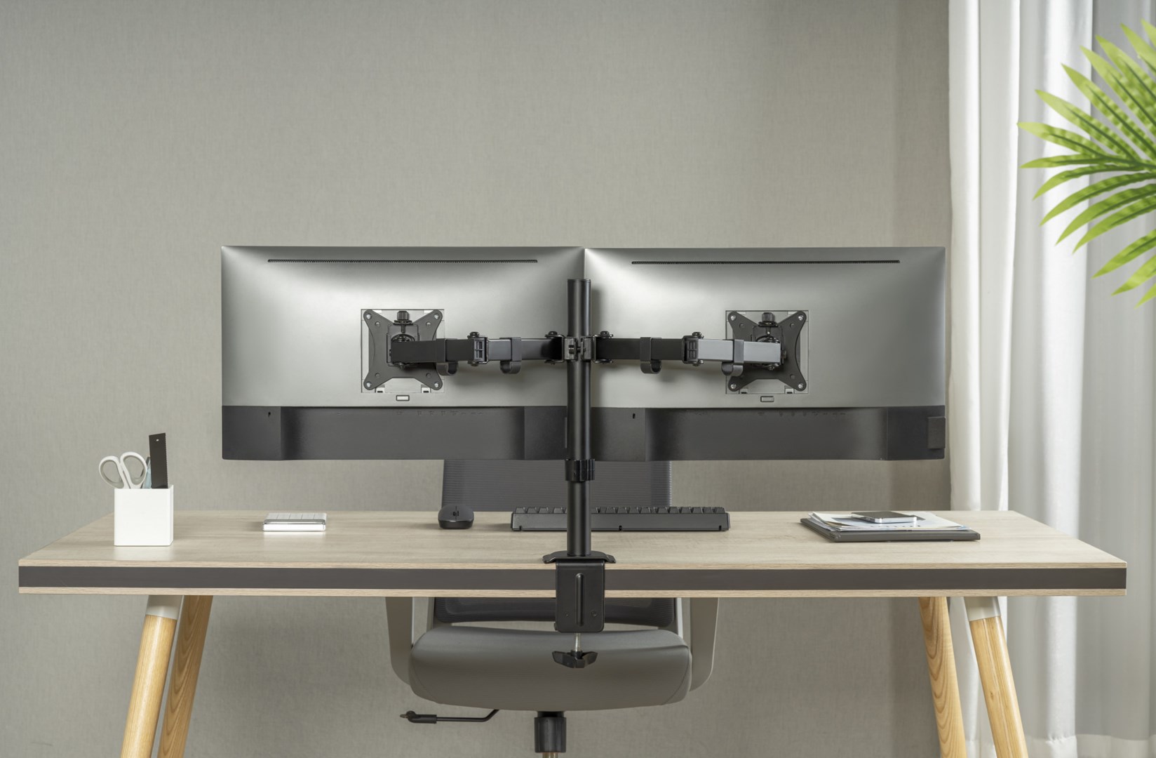 Deltaco ARM-0300-B TV mount/stand 81.3 cm (32") Black-7