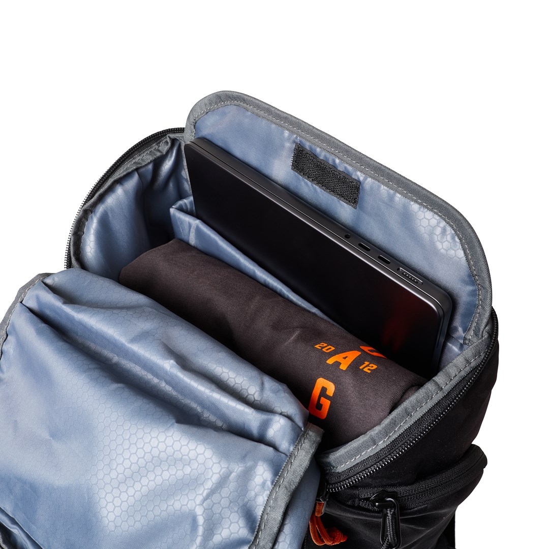 Urban Armor Gear 984174114061 backpack Travel backpack Black, Grey Nylon-10