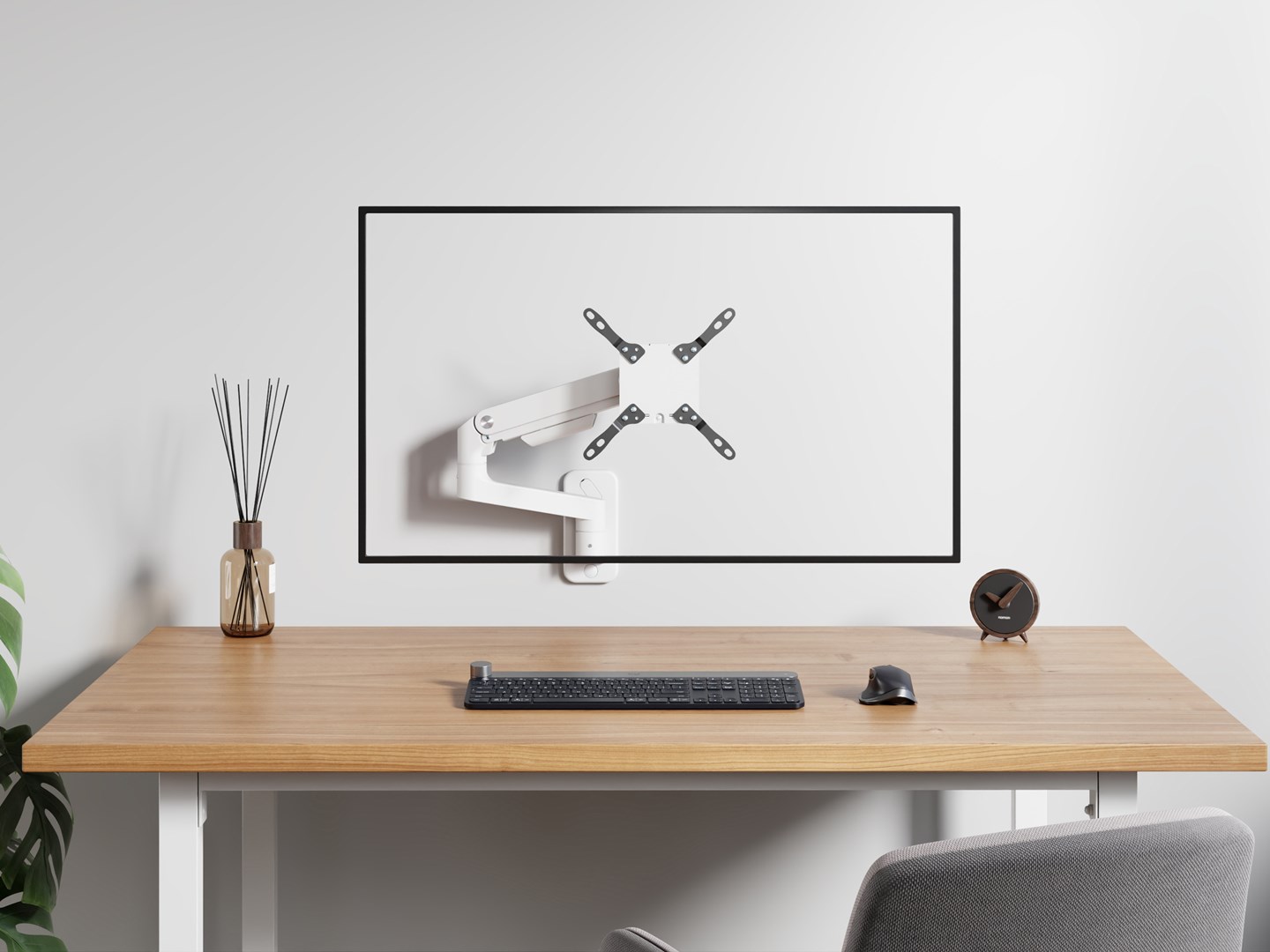 Equip 17"-49" Heavy-Duty Single Monitor Wall-Mounted Bracket-3